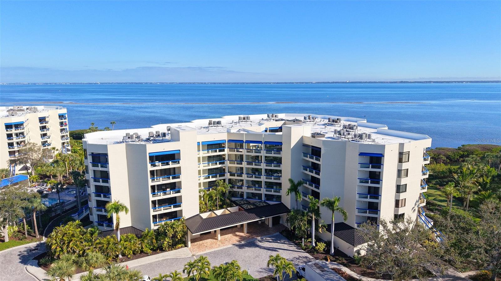 2110 HARBOURSIDE DR #558