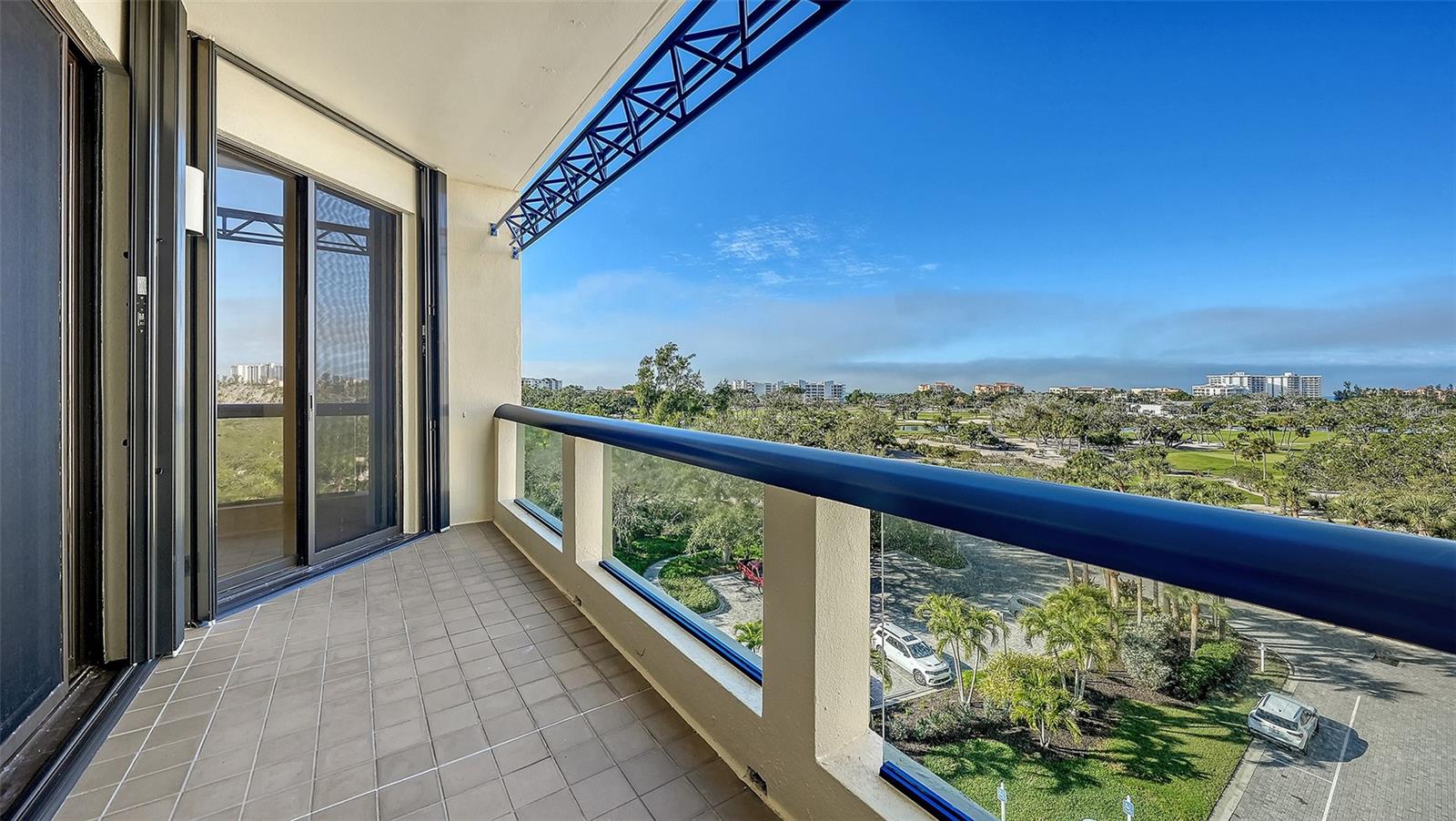 2110 HARBOURSIDE DR #558