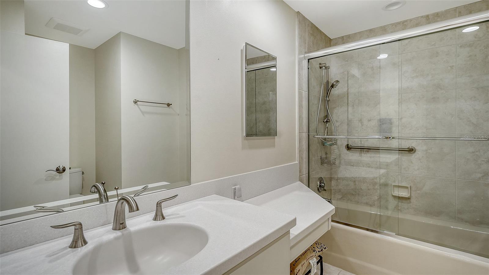 2110 HARBOURSIDE DR #558