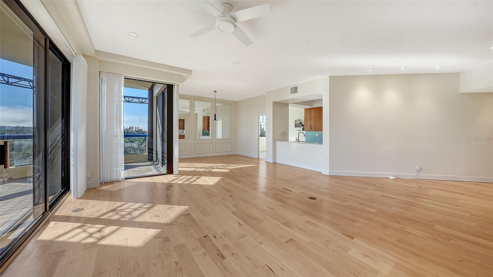2110 HARBOURSIDE DR #558