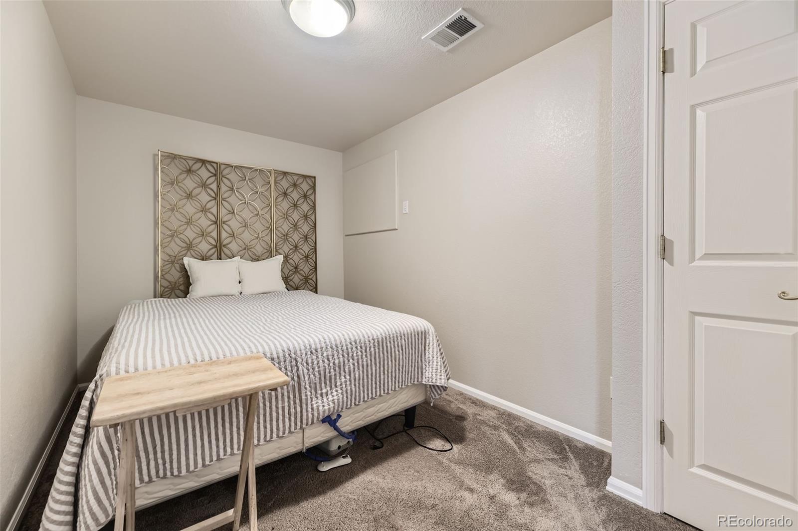 4051 E Geddes Circle