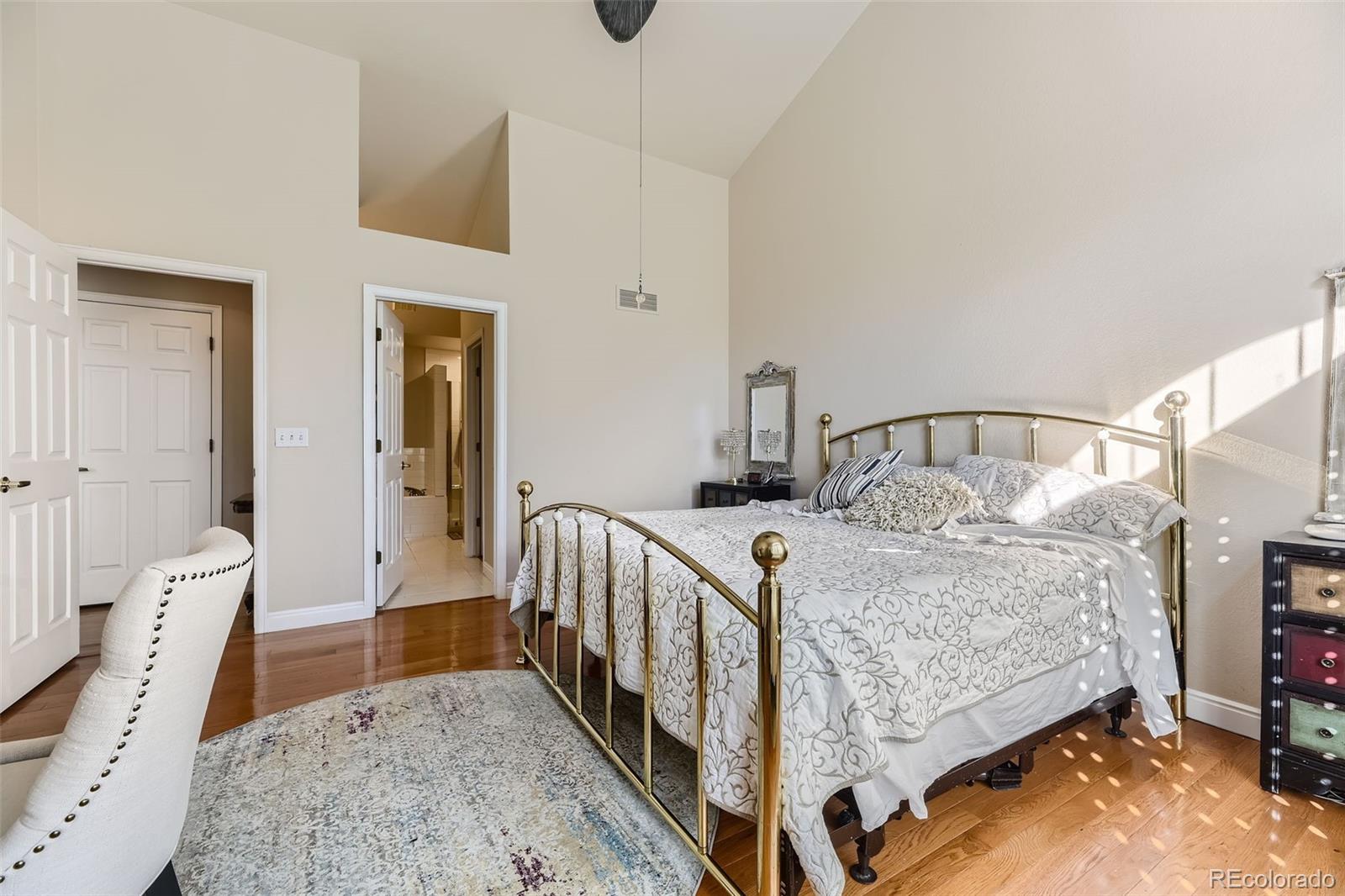 4051 E Geddes Circle