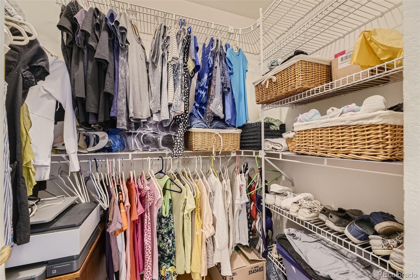 4051 E Geddes Circle