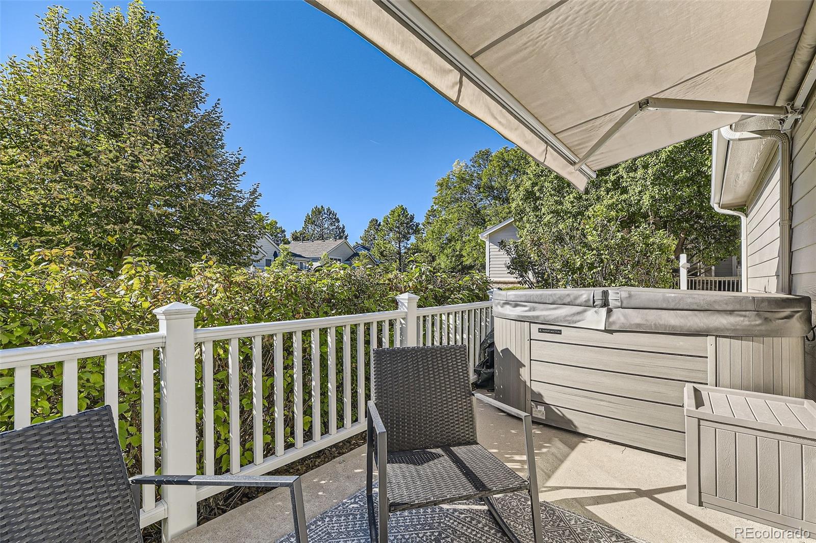 4051 E Geddes Circle