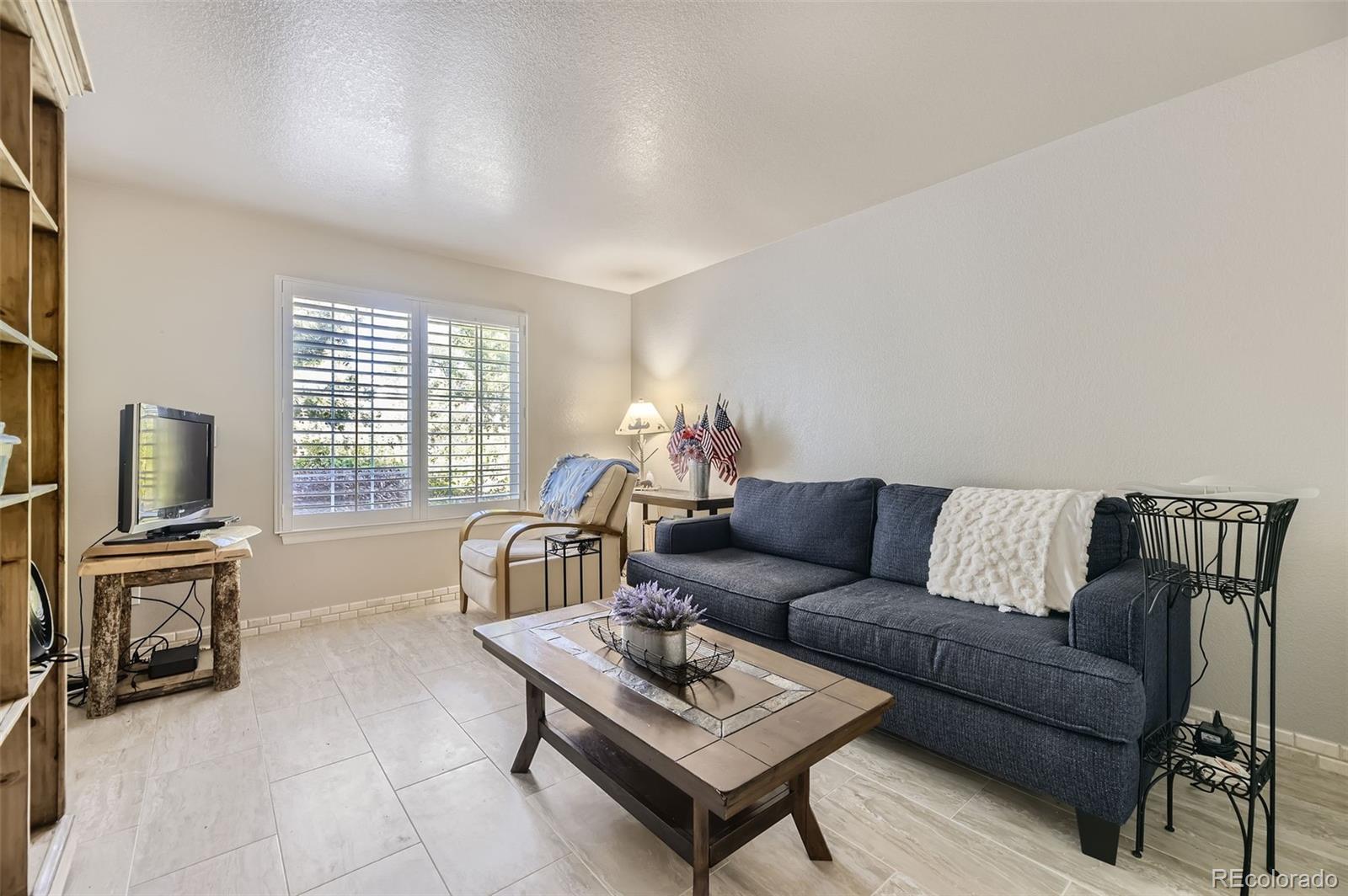 4051 E Geddes Circle