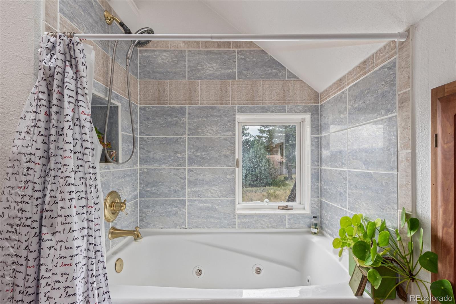 215 Lakeshore Park Road