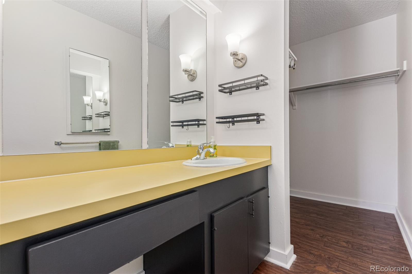 6455 E Bates Avenue Unit: 4-105