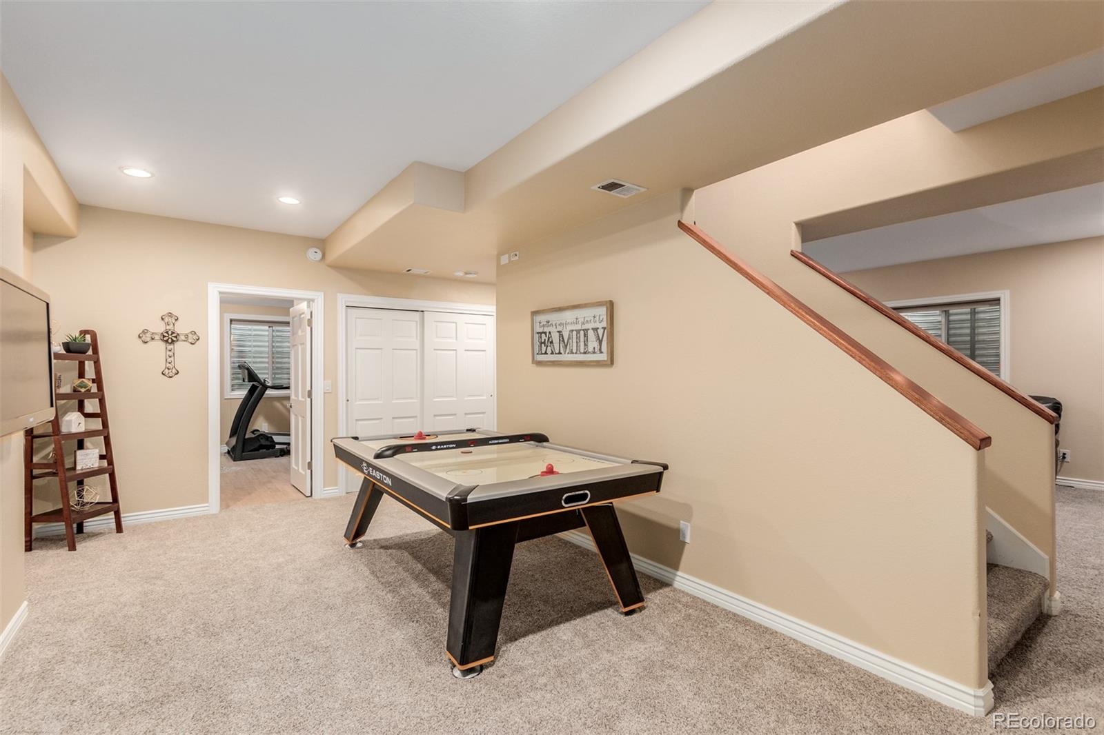 8912 Kittiwake Street