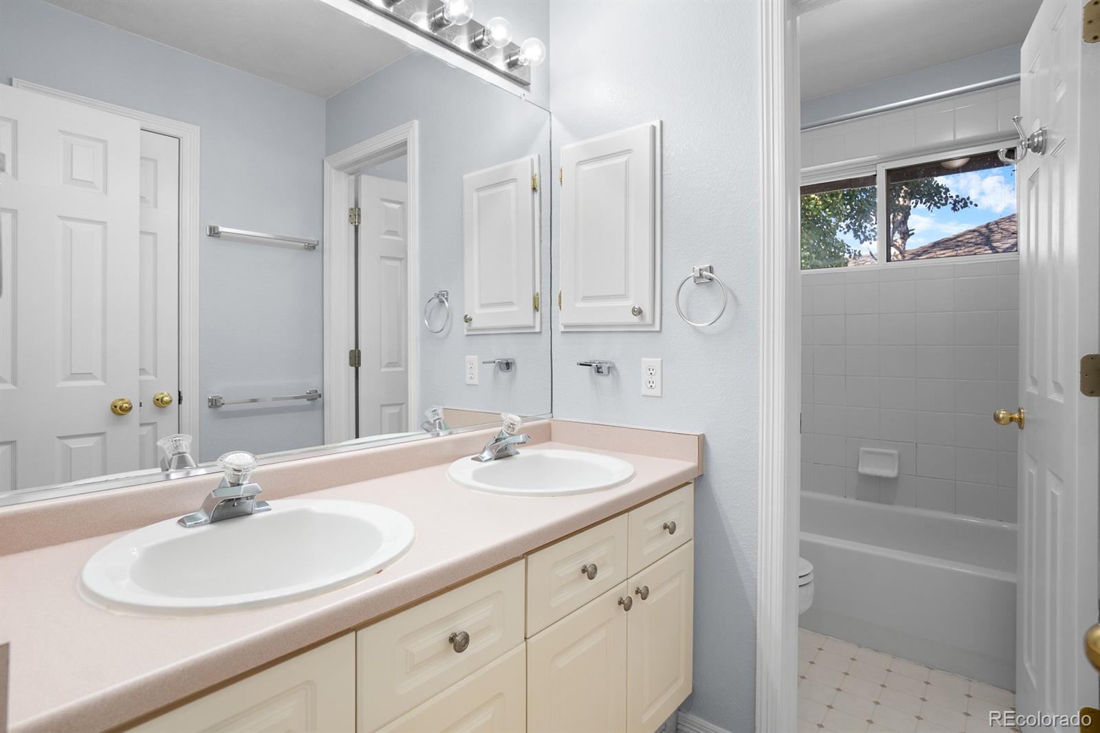 10487 Stonewillow Drive