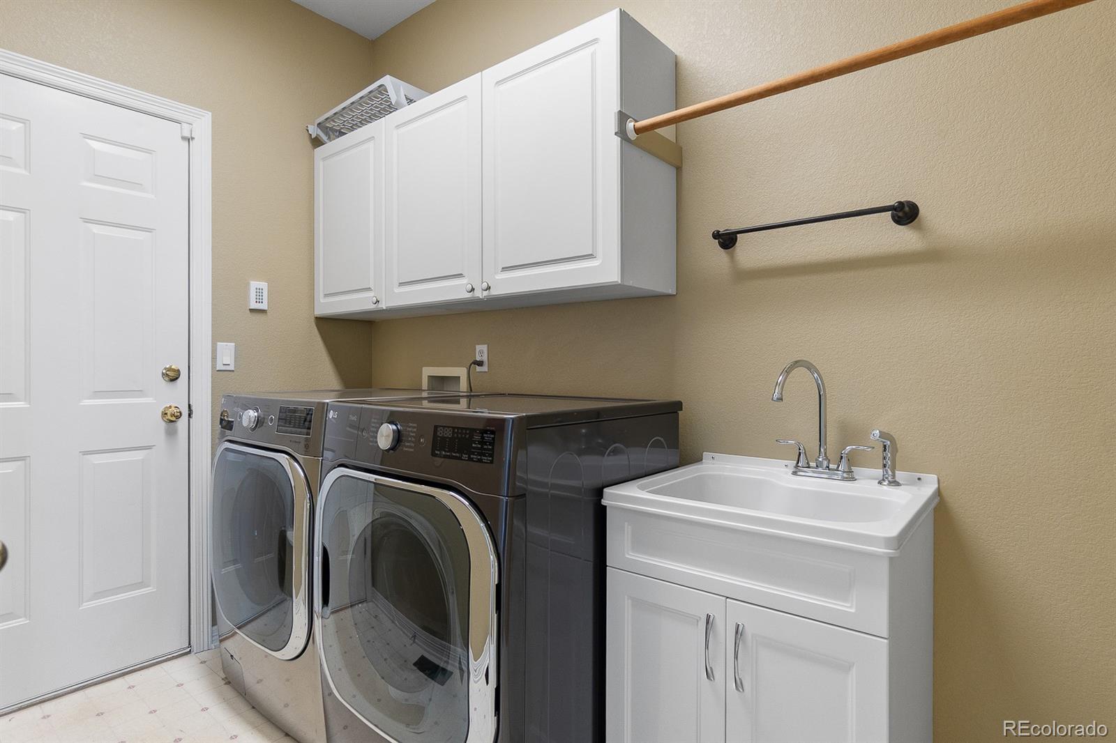 10487 Stonewillow Drive