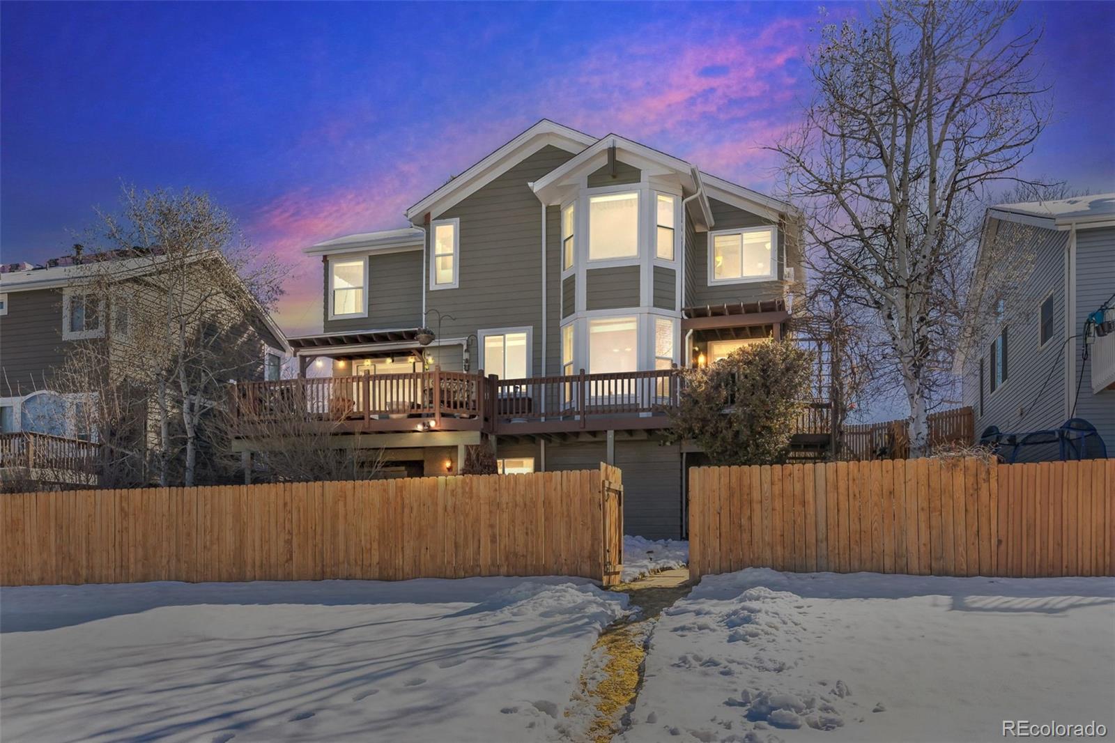 18816 E Saratoga Circle