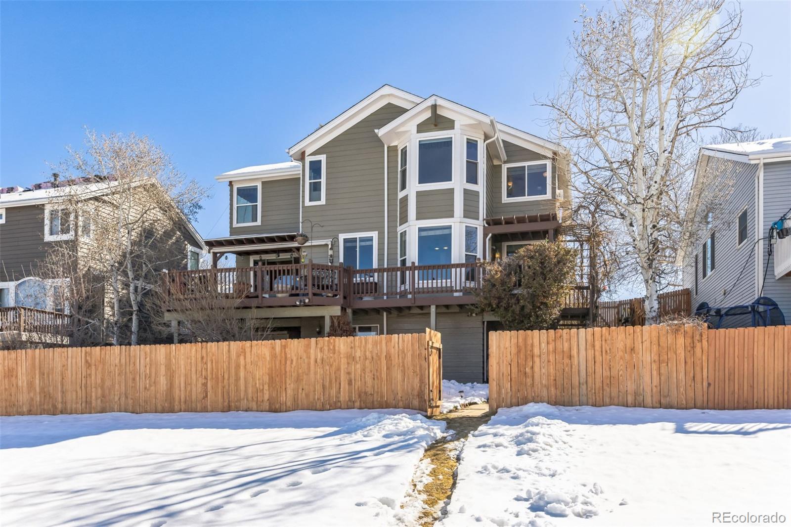 18816 E Saratoga Circle