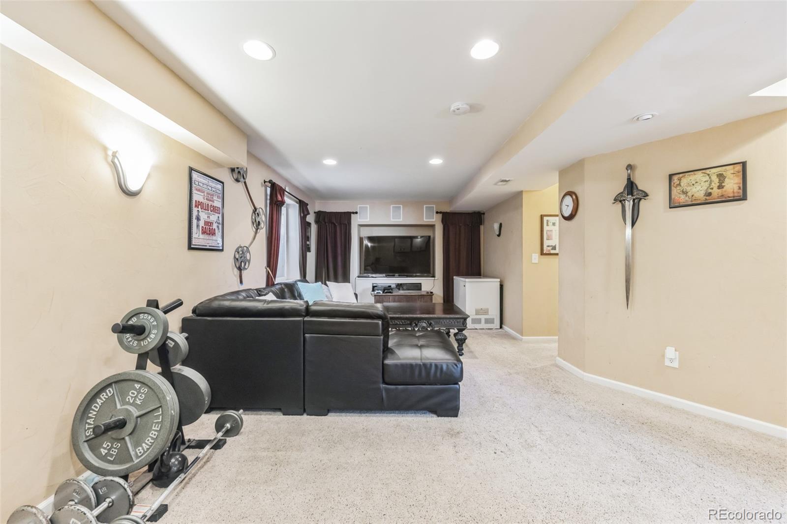 18816 E Saratoga Circle