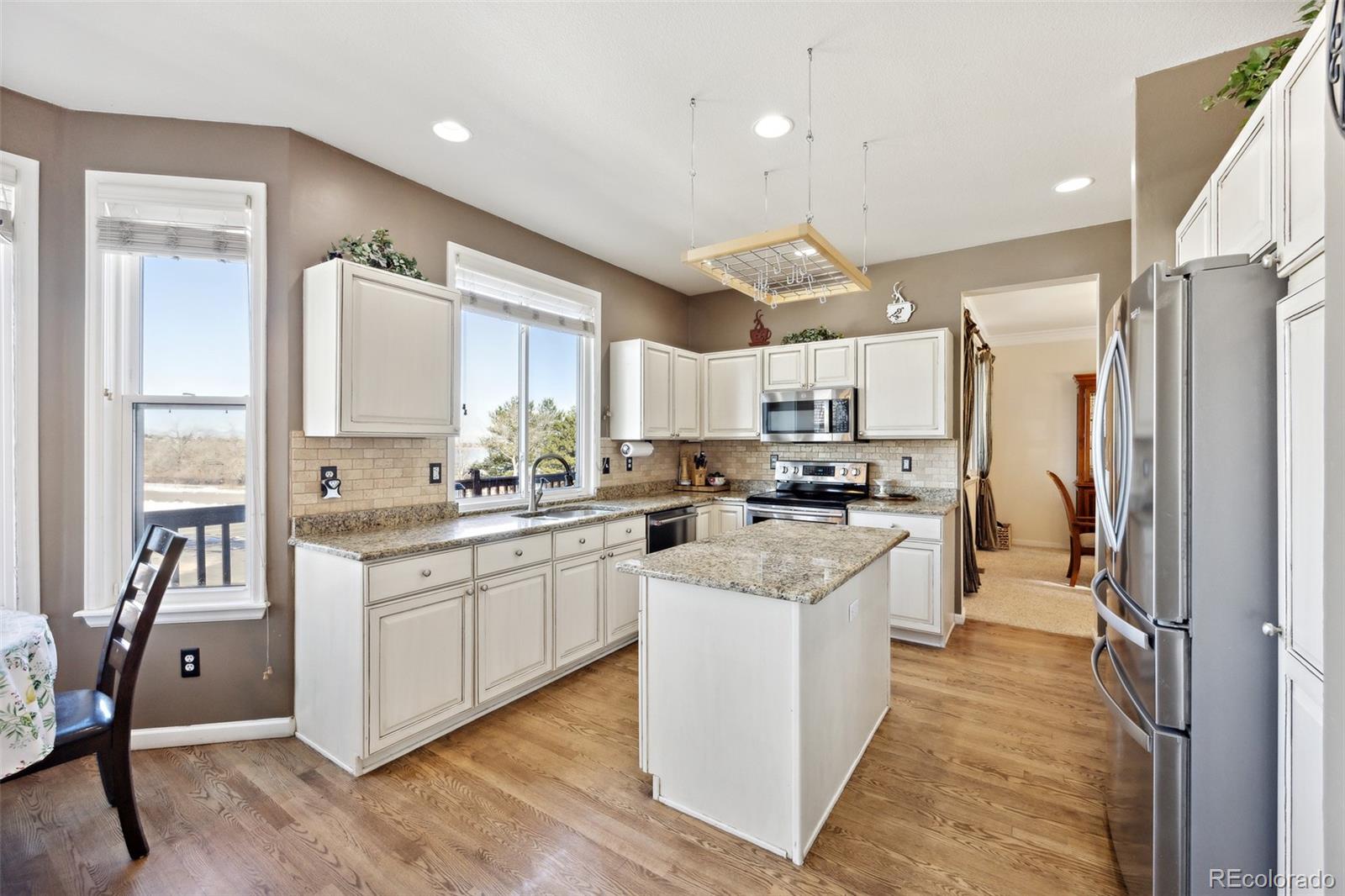 18816 E Saratoga Circle