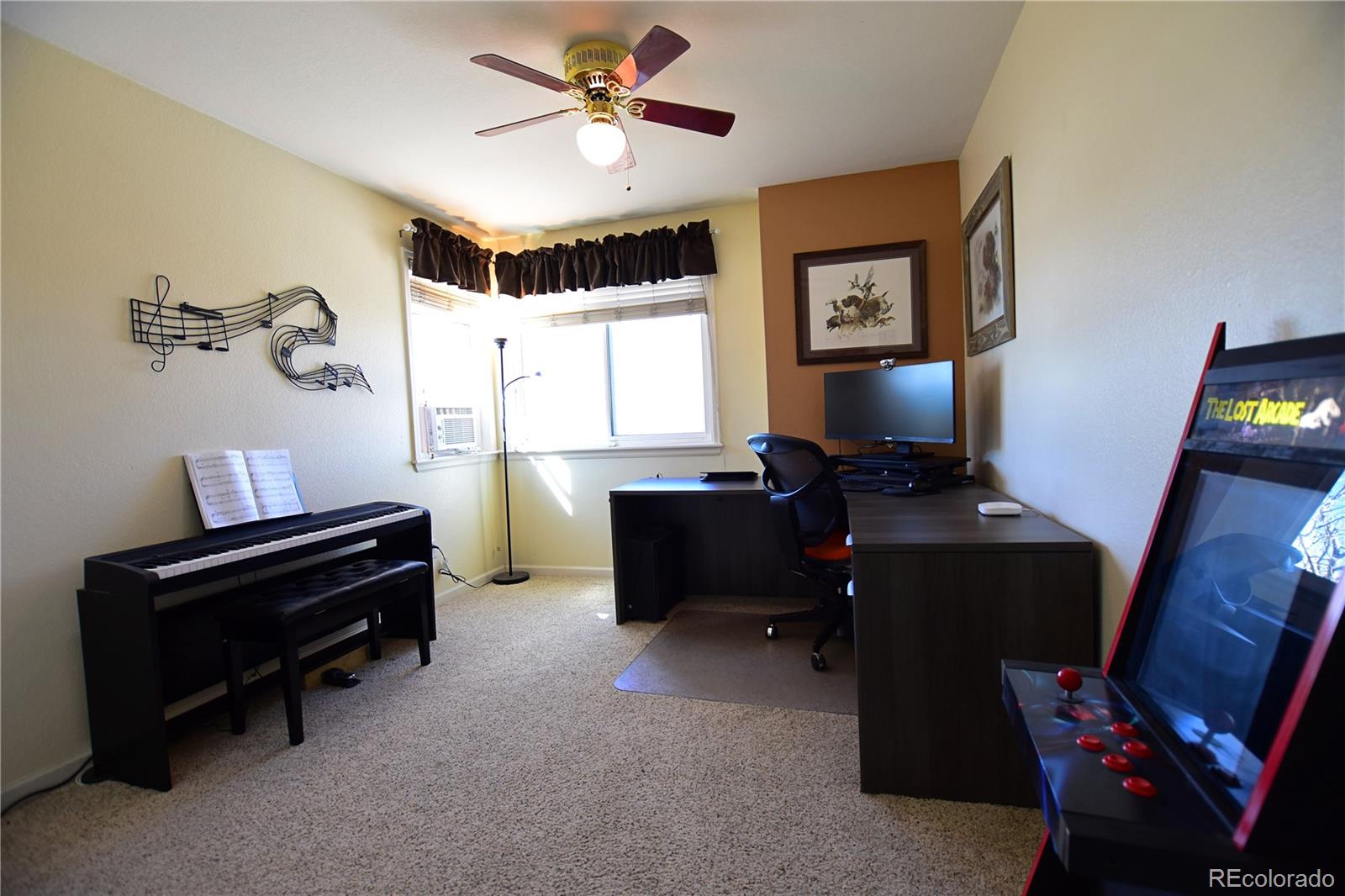 18816 E Saratoga Circle