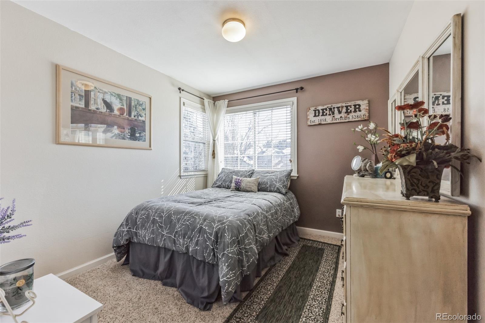 18816 E Saratoga Circle