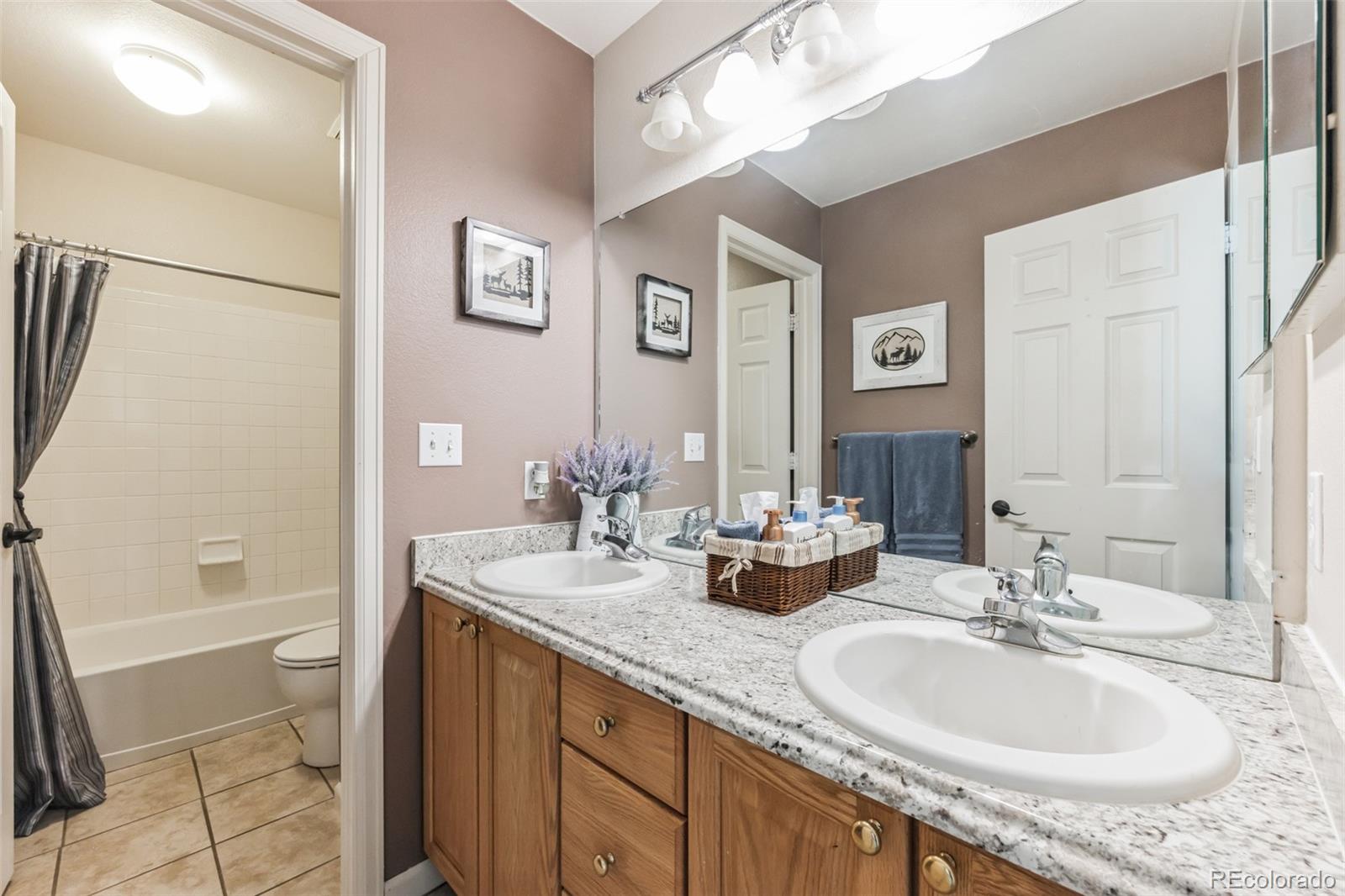 18816 E Saratoga Circle