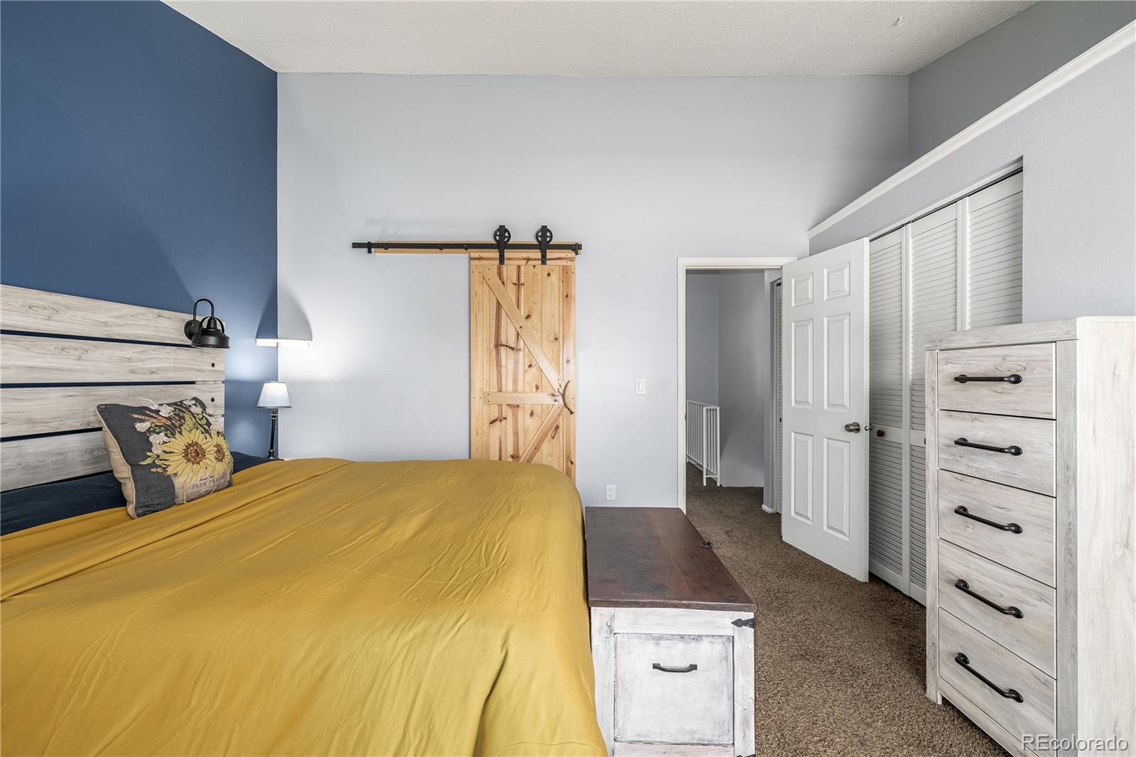 8808 W Plymouth Avenue