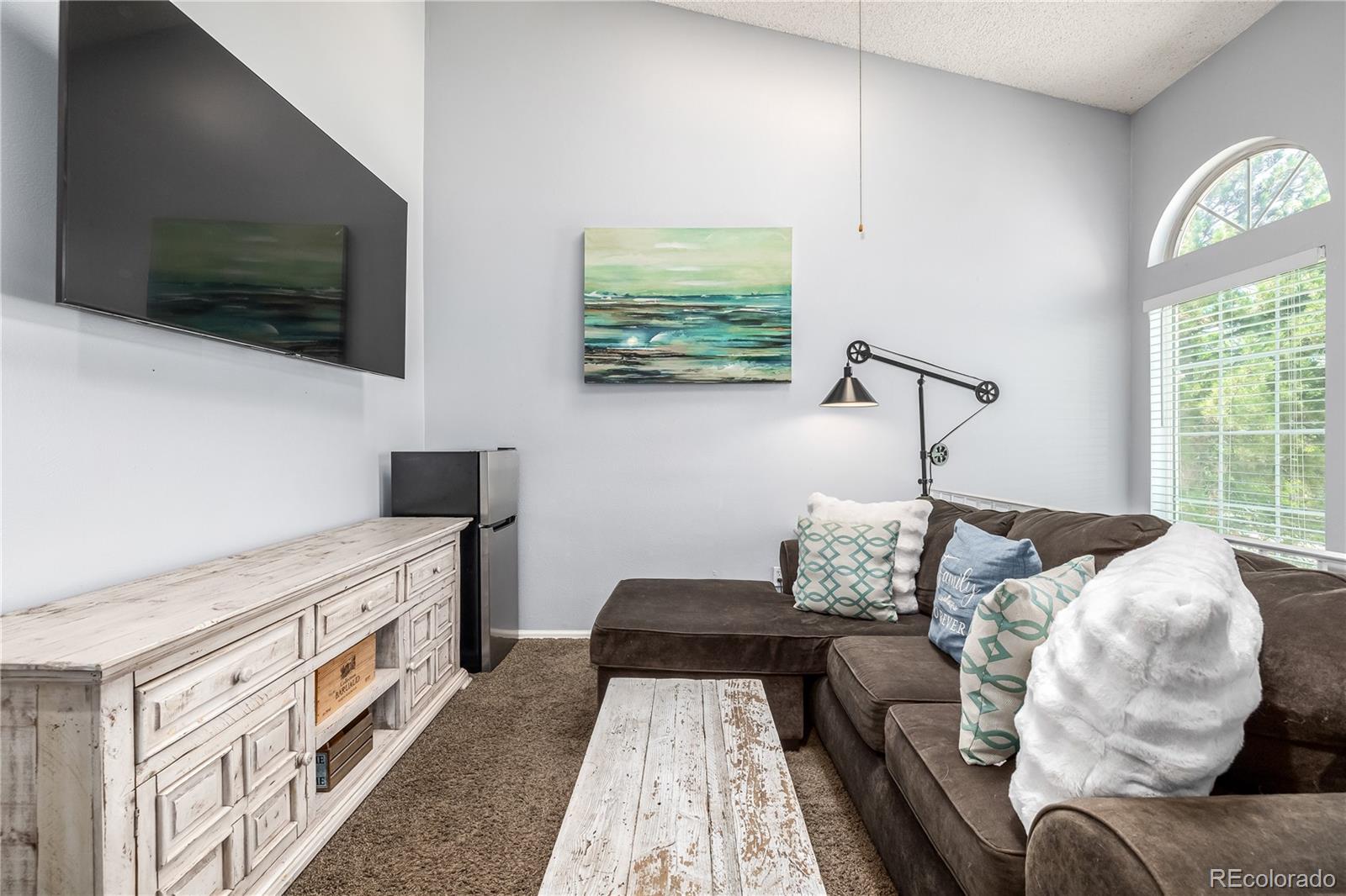 8808 W Plymouth Avenue