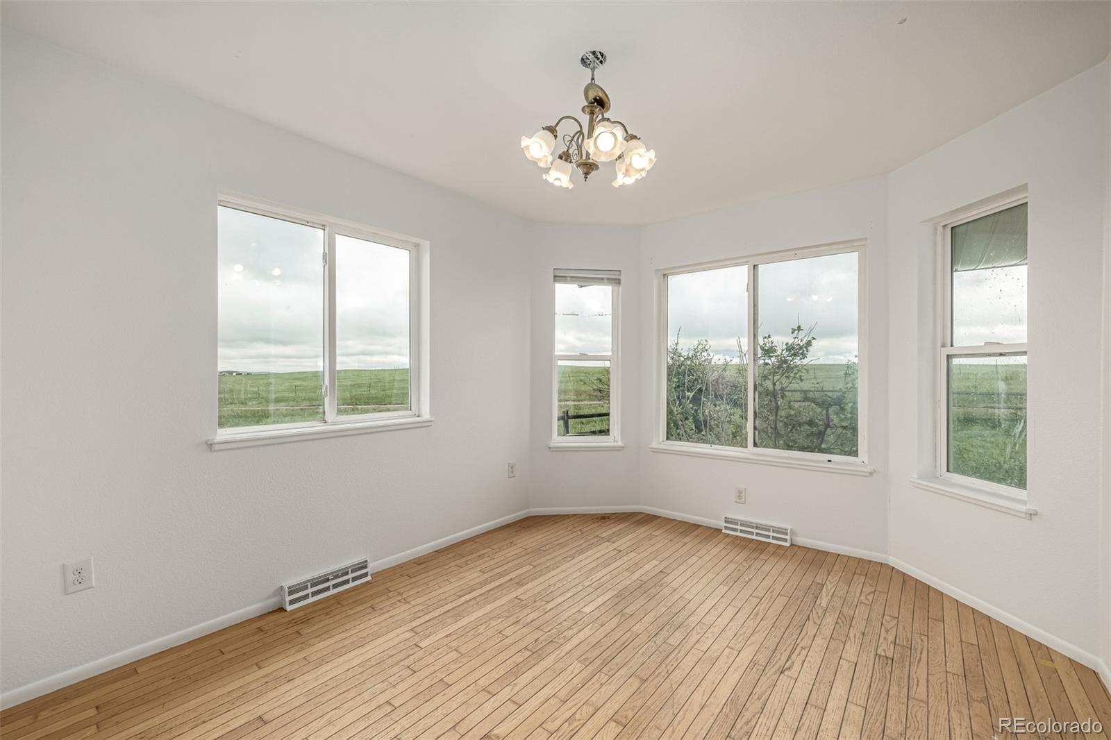 27190 Private Road 139