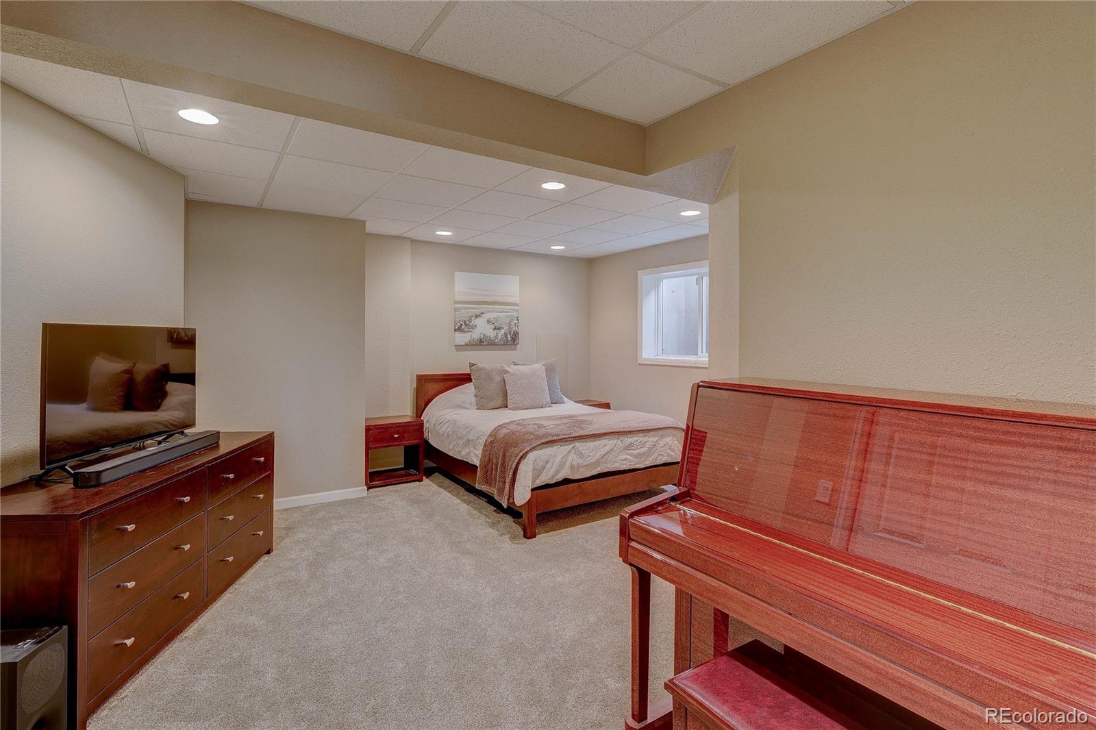 10936 N Chatfield Drive