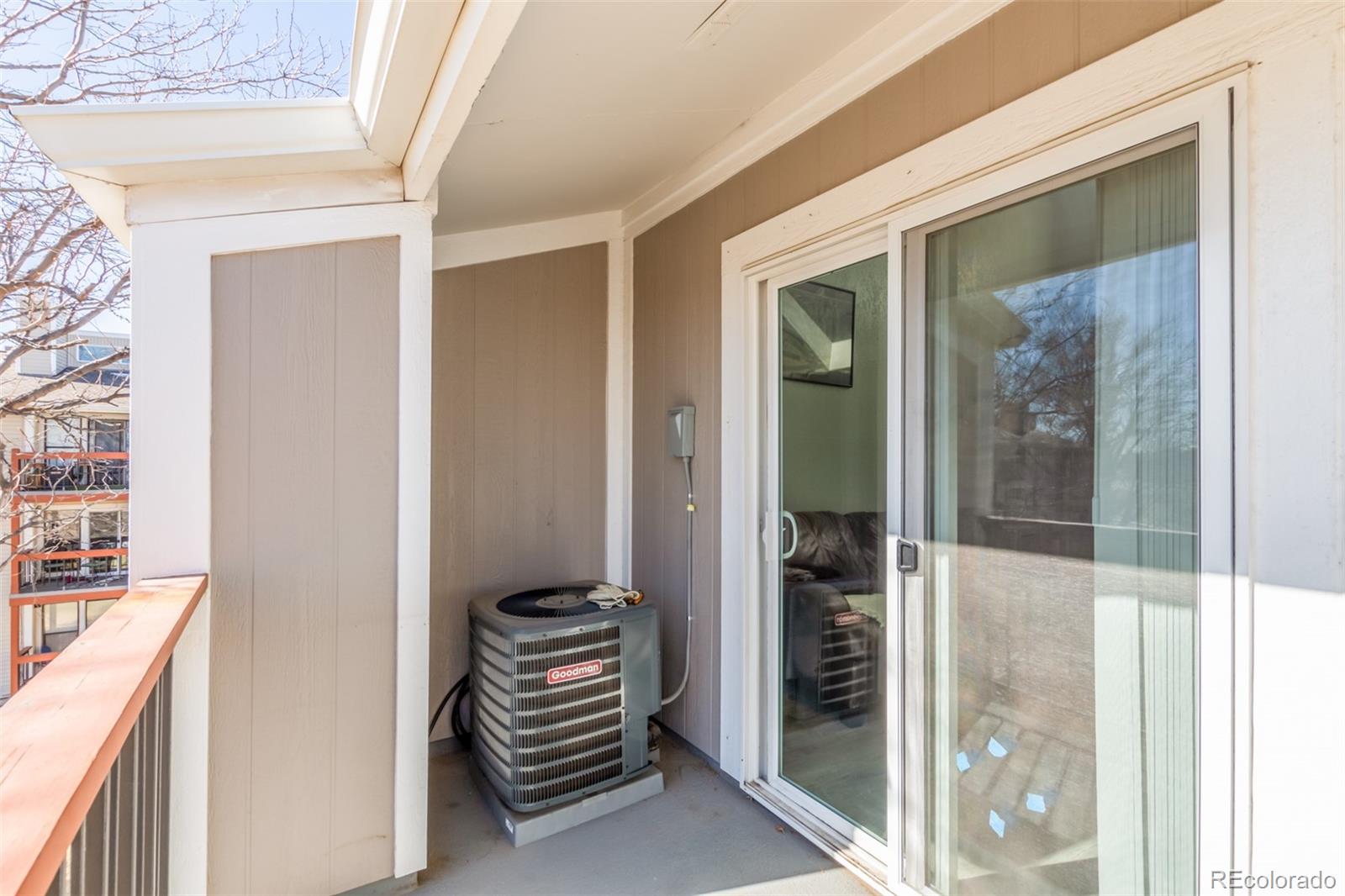 8657 Clay Street Unit: 382