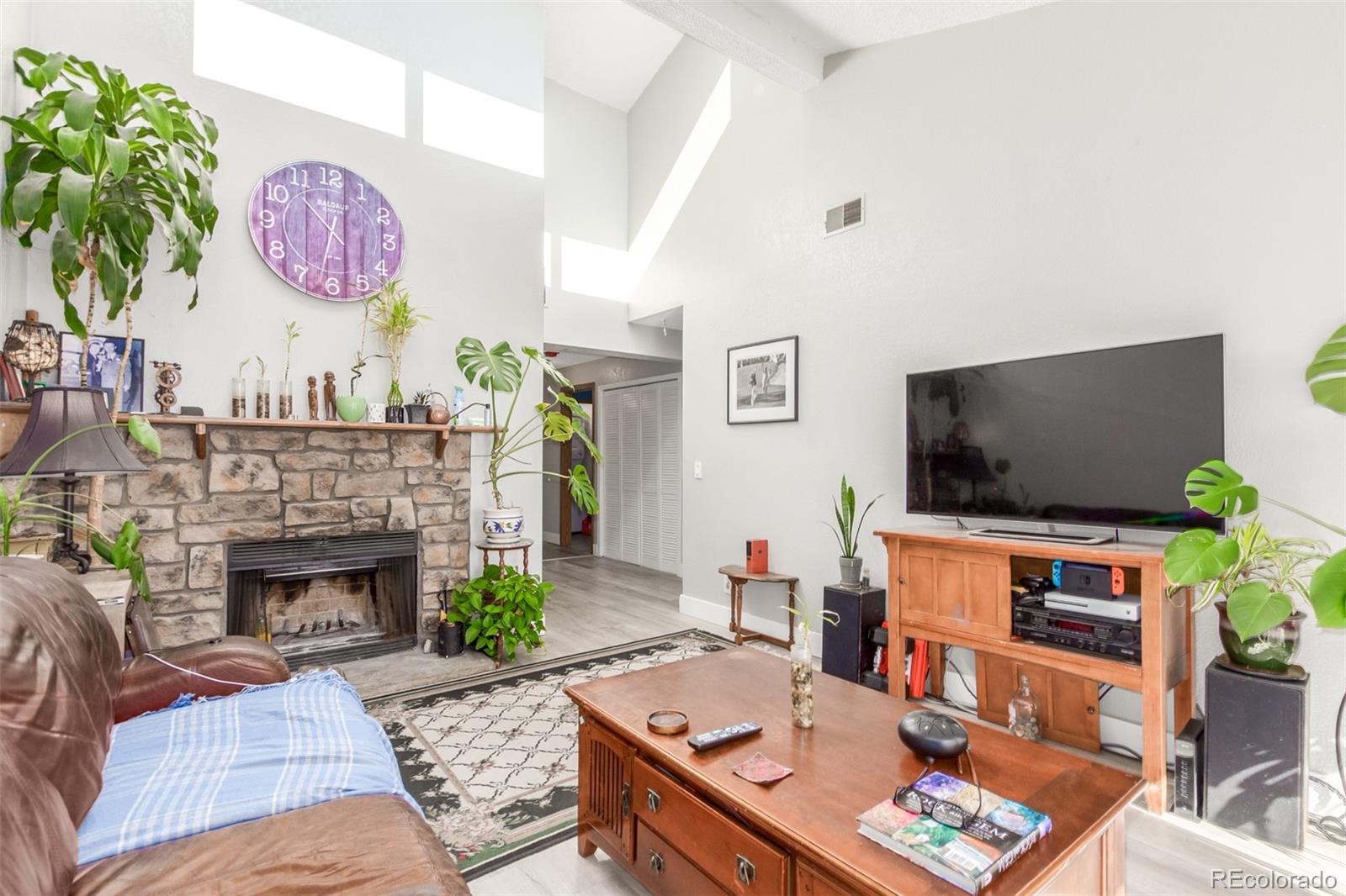 8657 Clay Street Unit: 382