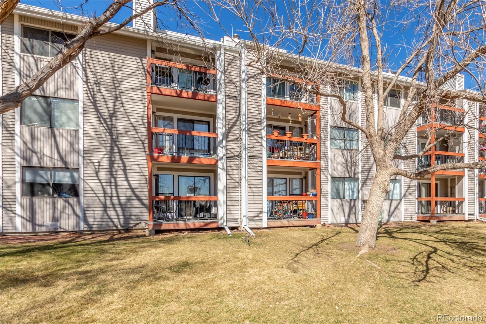 8657 Clay Street Unit: 382