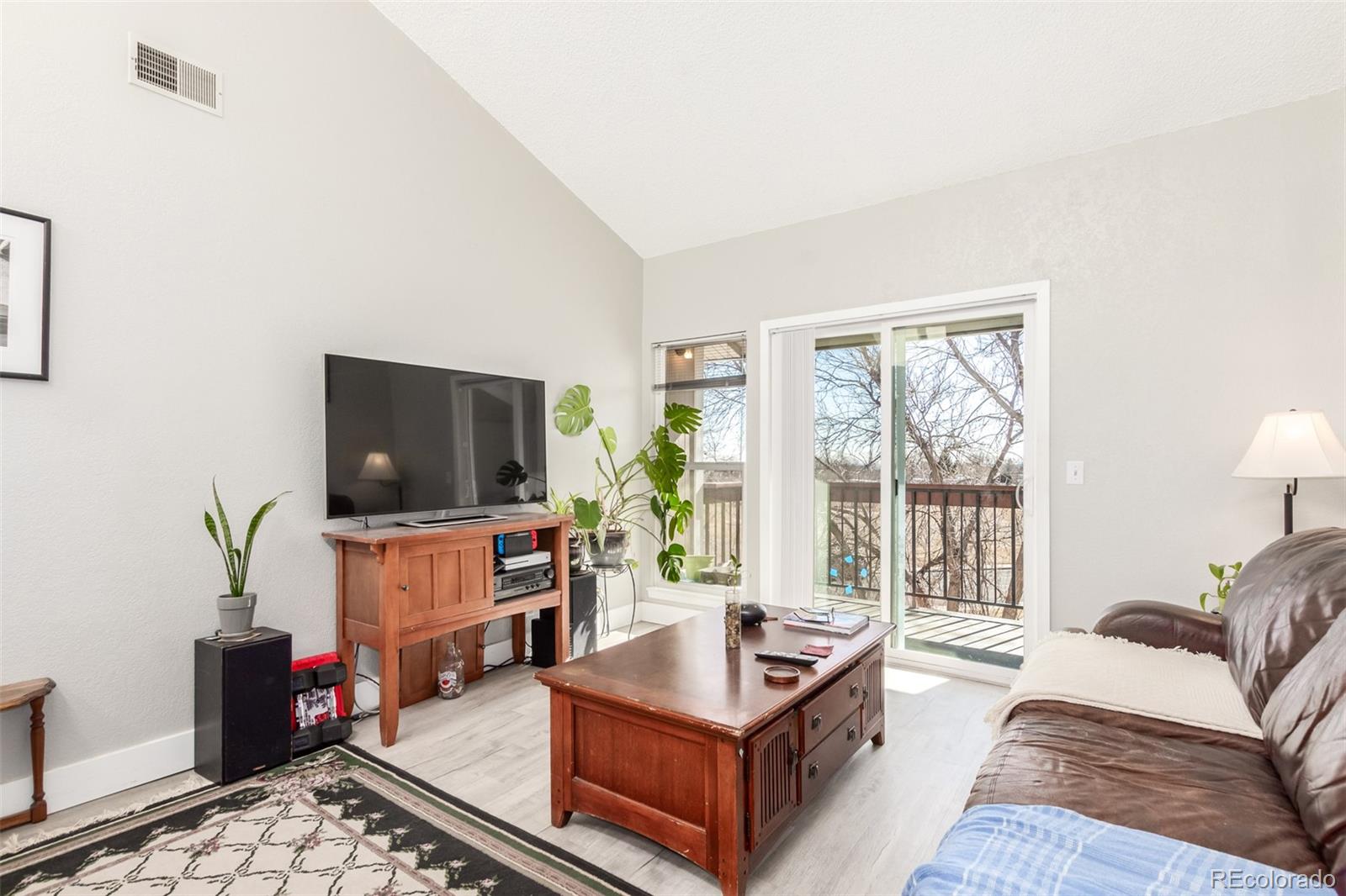 8657 Clay Street Unit: 382