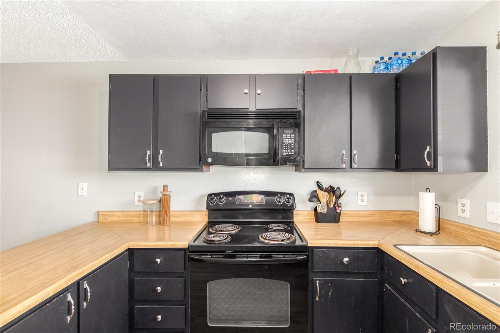8657 Clay Street Unit: 382
