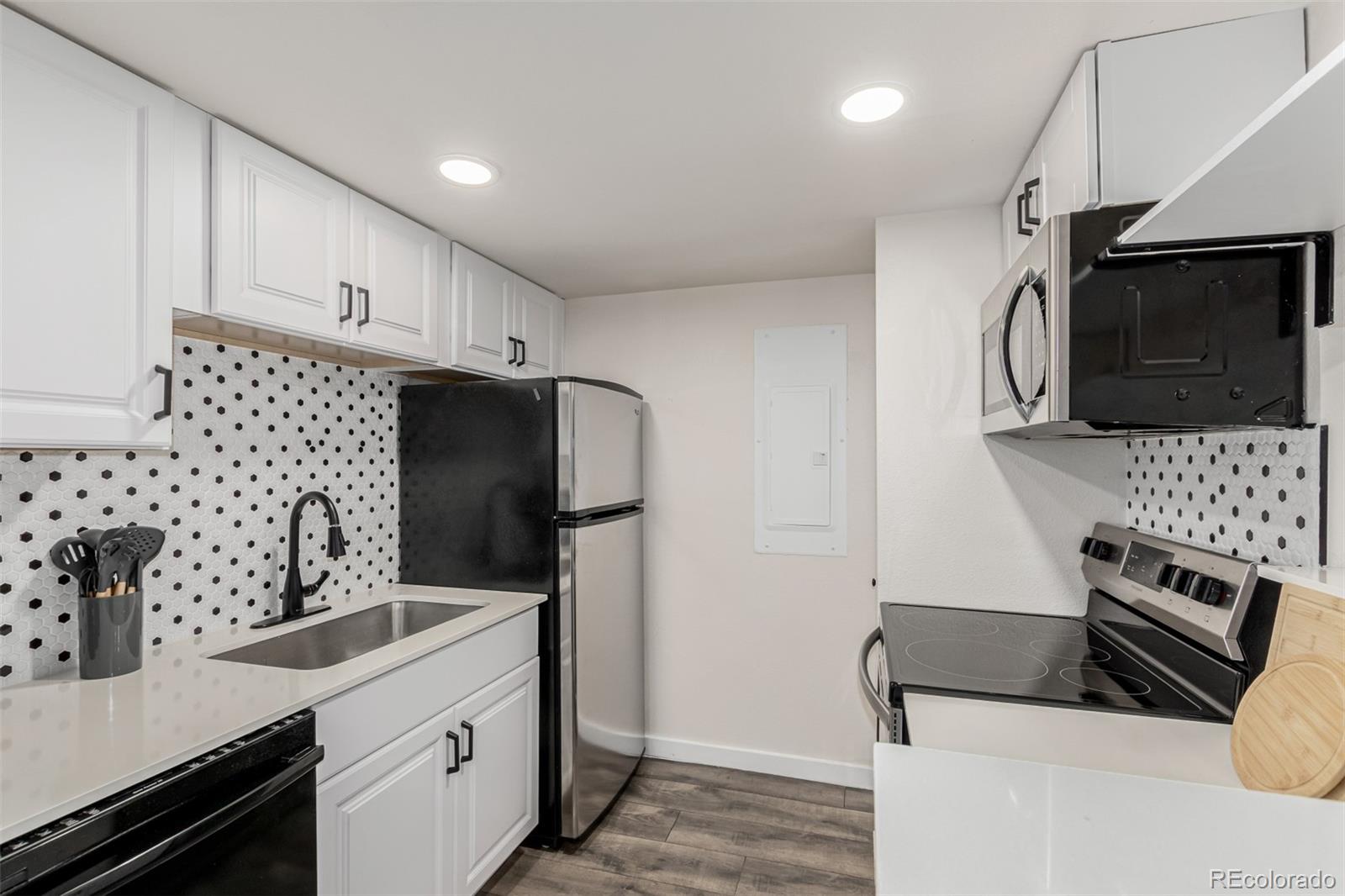 1830 S Pitkin Circle Unit: B