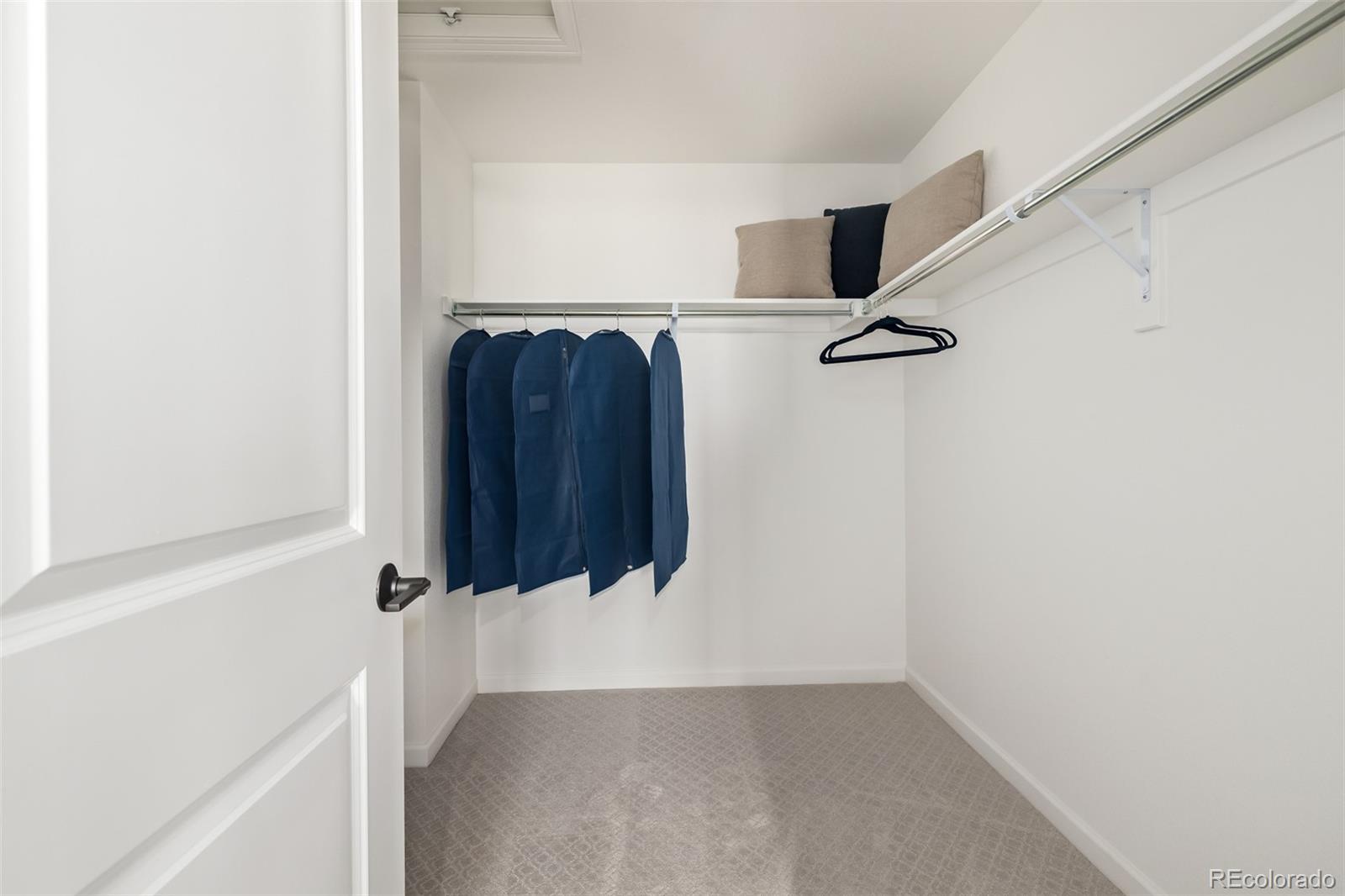 17193 Birds Foot Trail