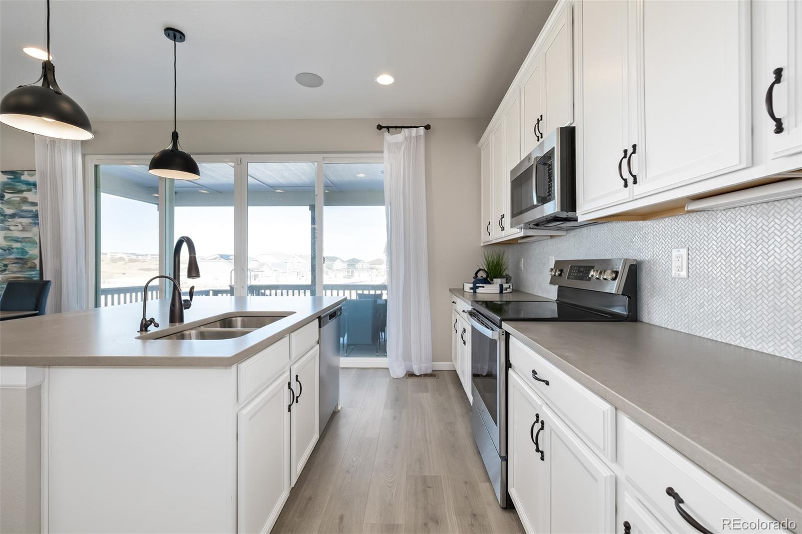 17193 Birds Foot Trail