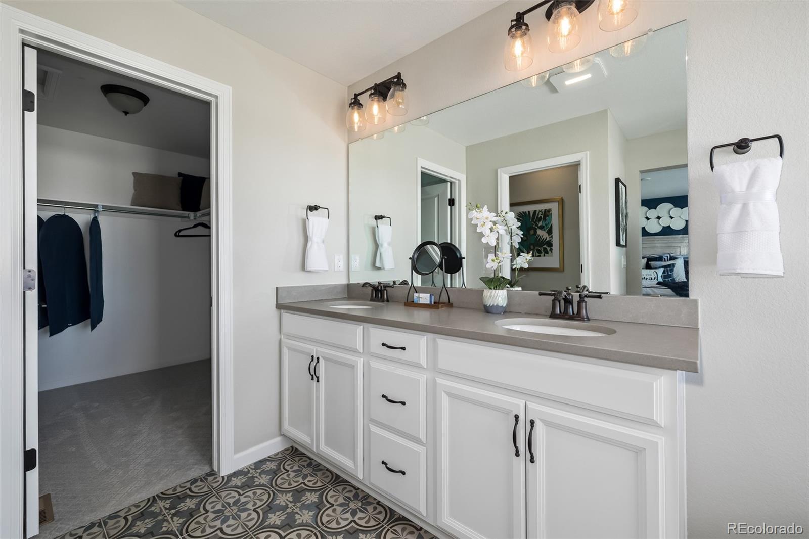 17193 Birds Foot Trail