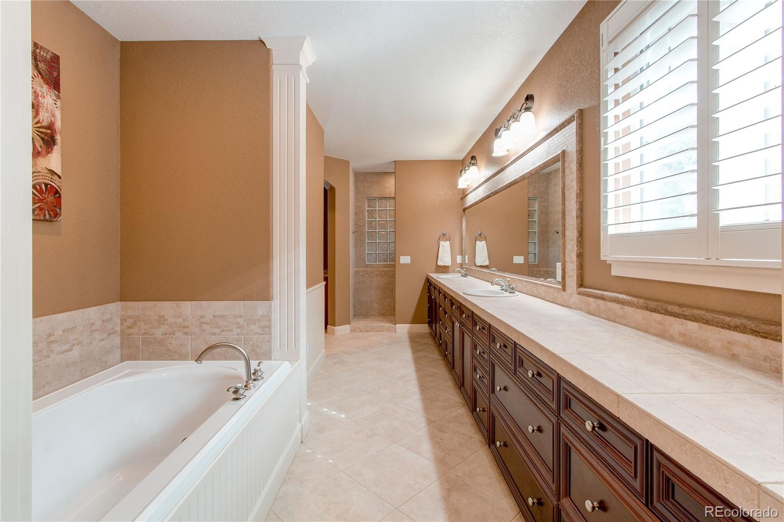 7132 S Irvington Court