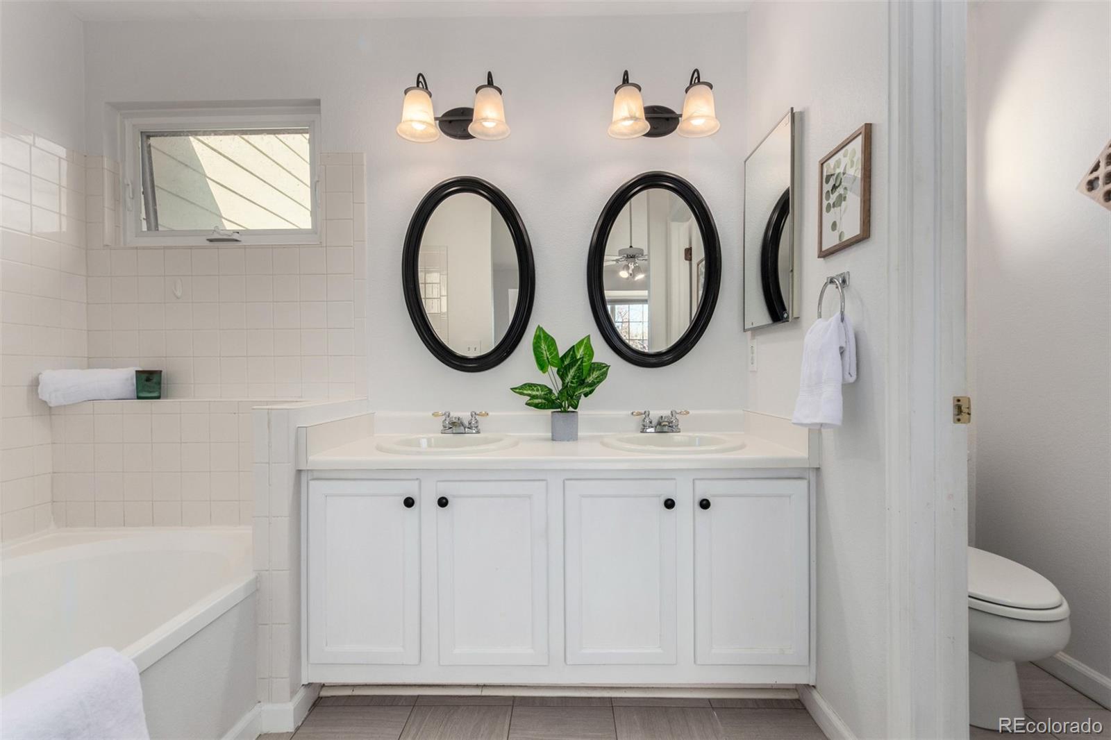 12224 Sunflower Street