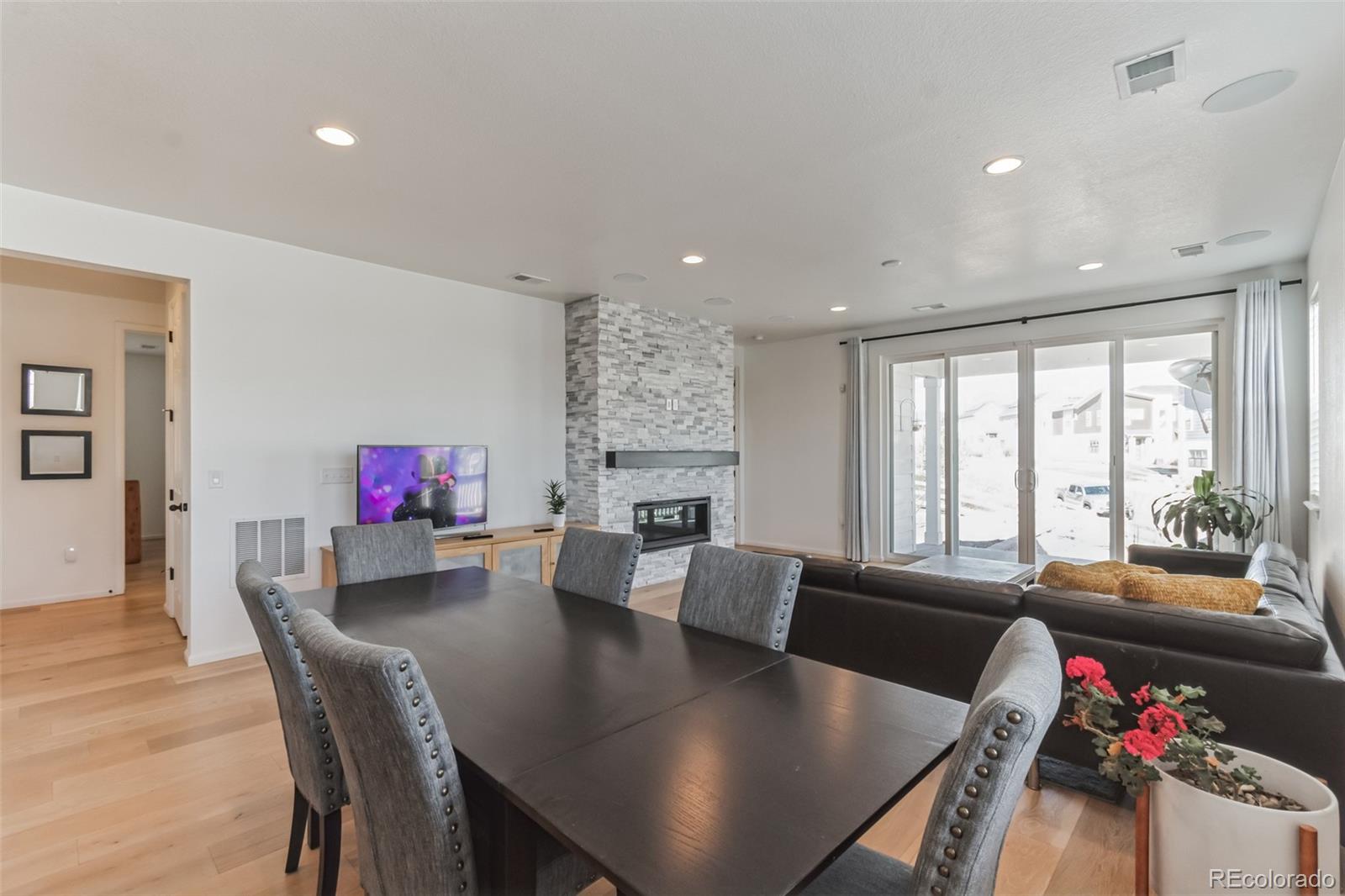 9175 Fraser River Street