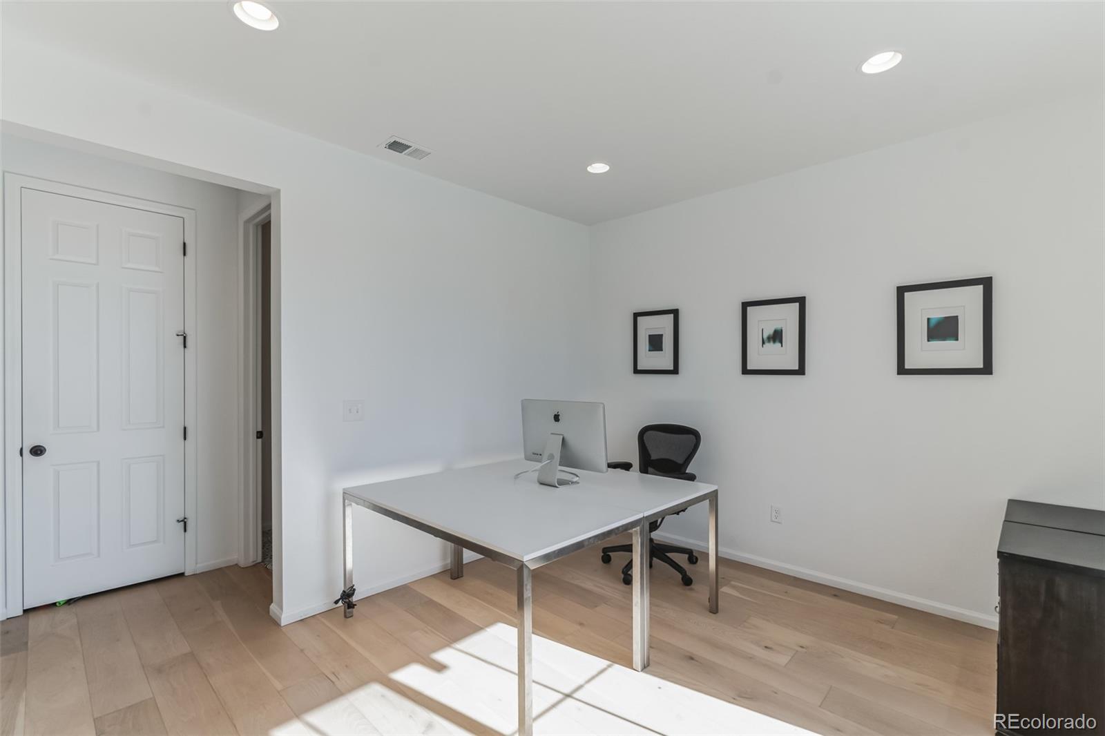 9175 Fraser River Street