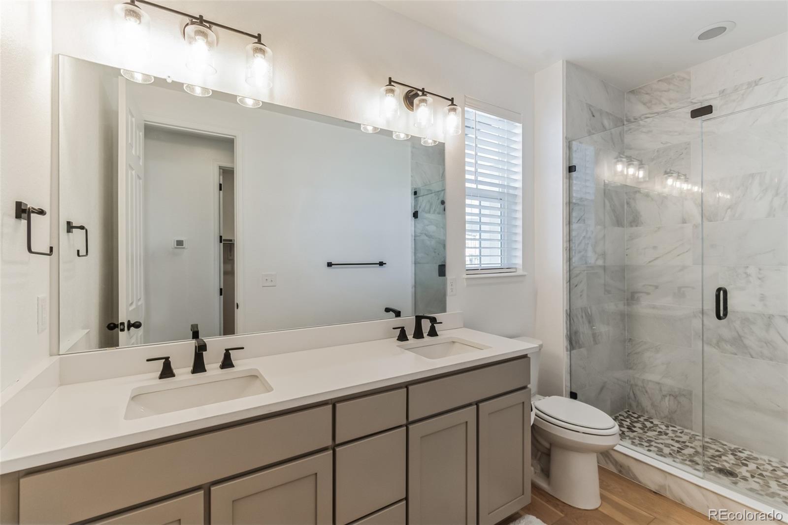 9175 Fraser River Street