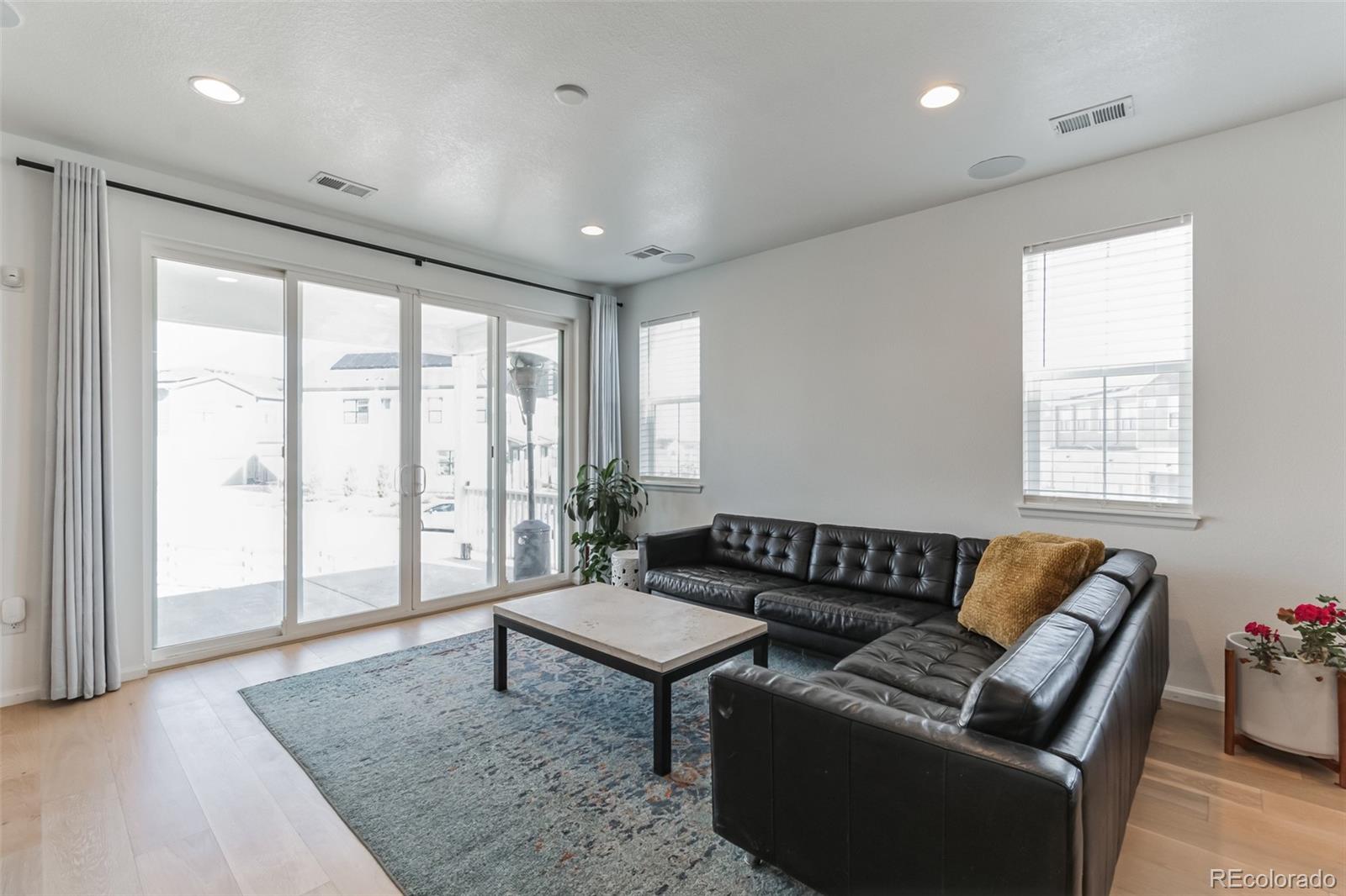 9175 Fraser River Street