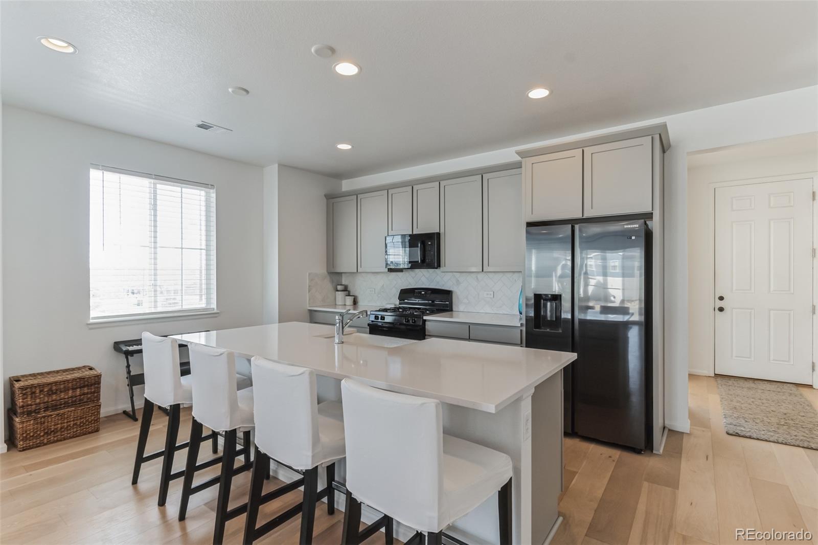 9175 Fraser River Street