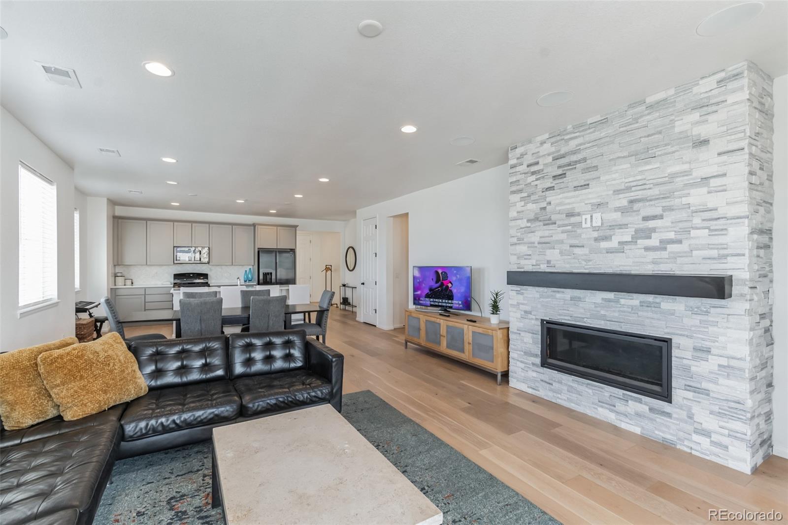 9175 Fraser River Street