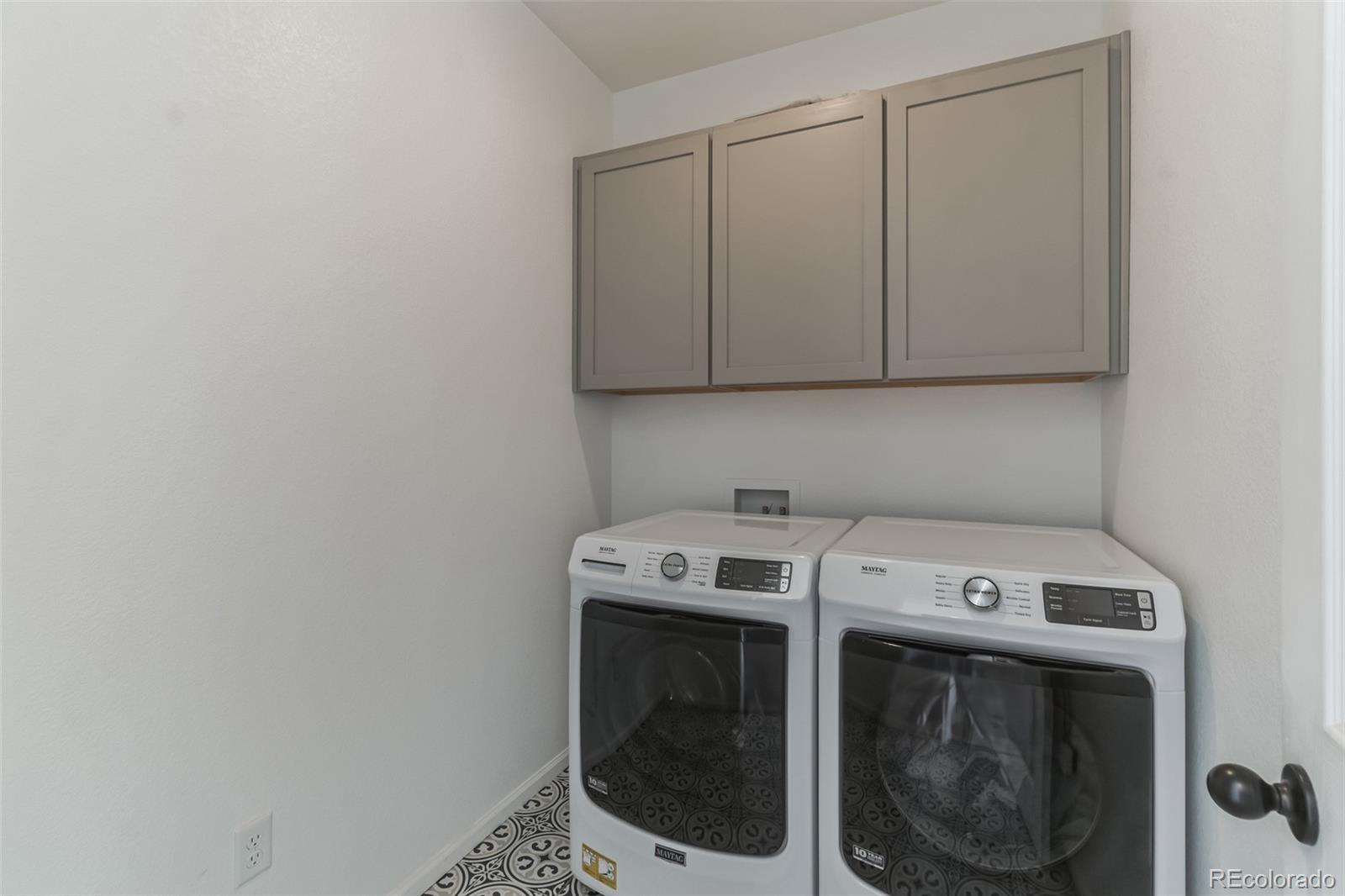 9175 Fraser River Street