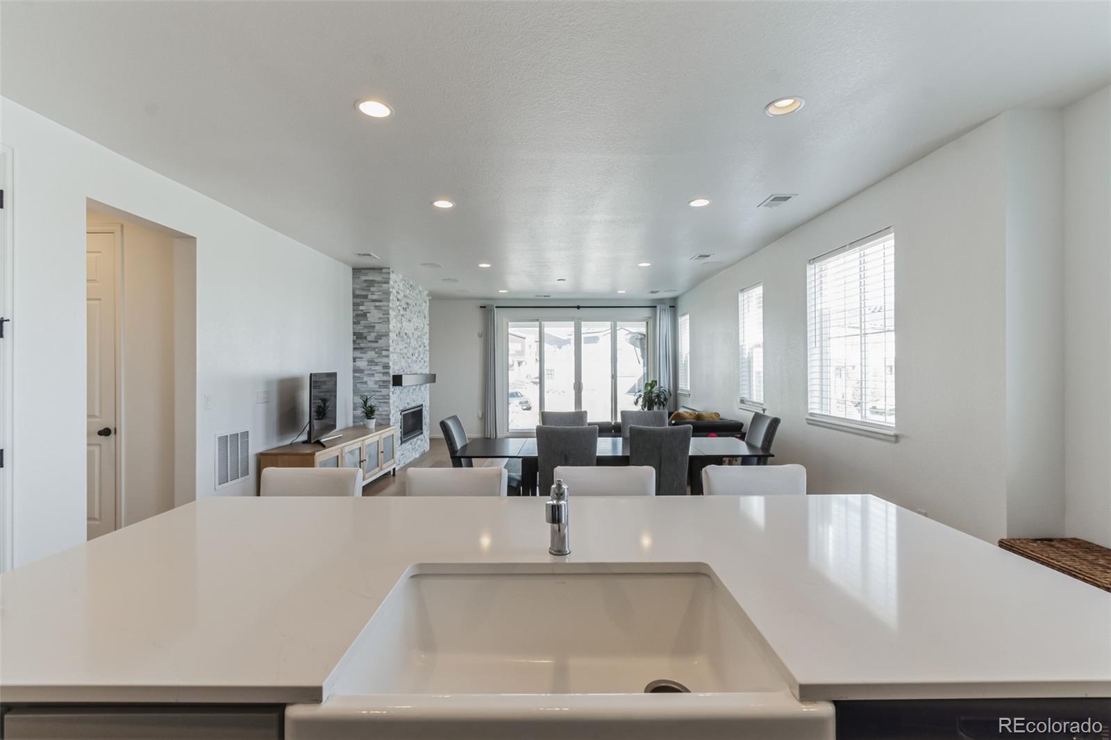 9175 Fraser River Street