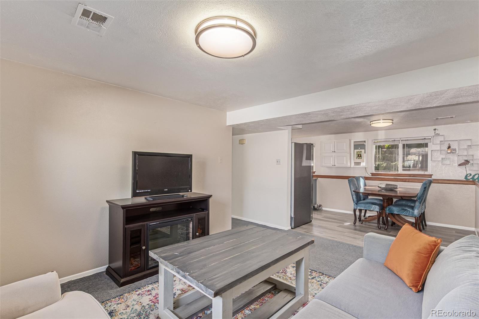 11112 W Exposition Drive