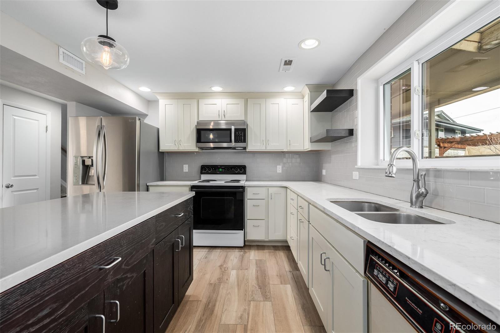 660 S Arbutus Street