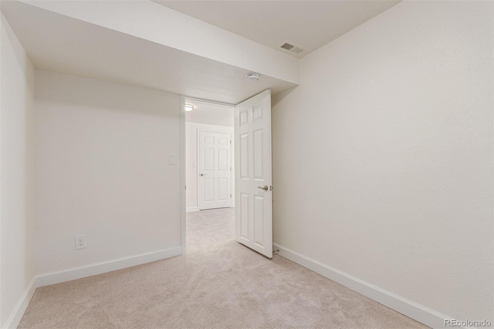 8783 W Quarto Avenue