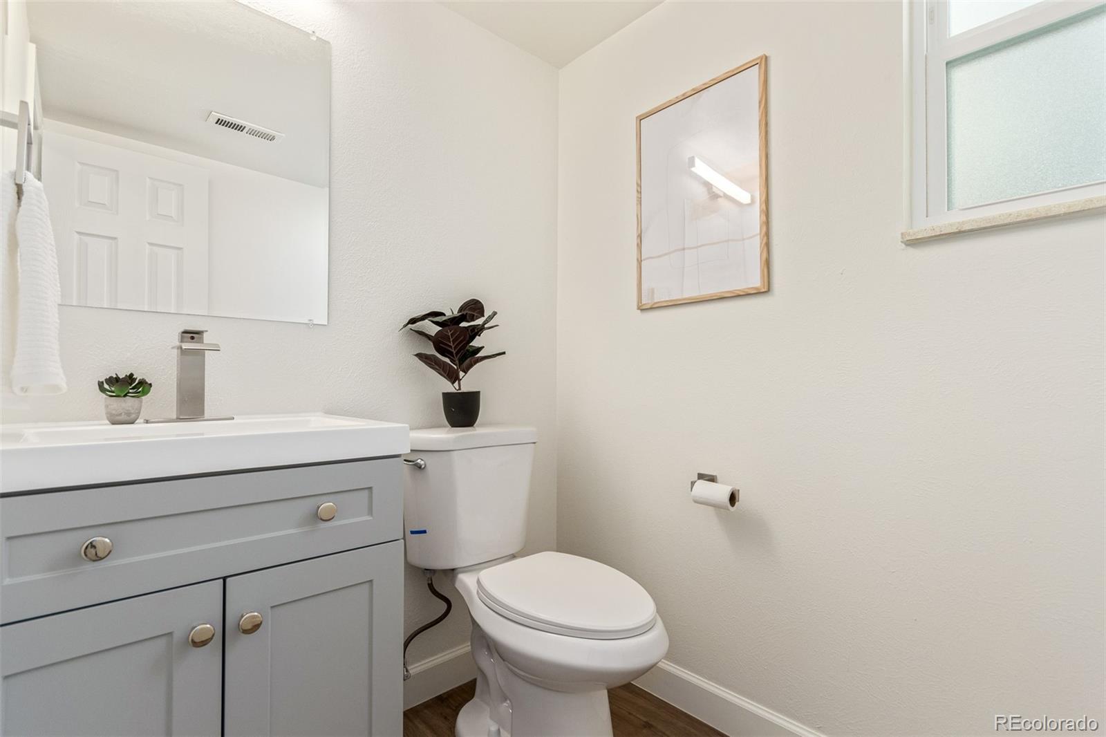 8783 W Quarto Avenue