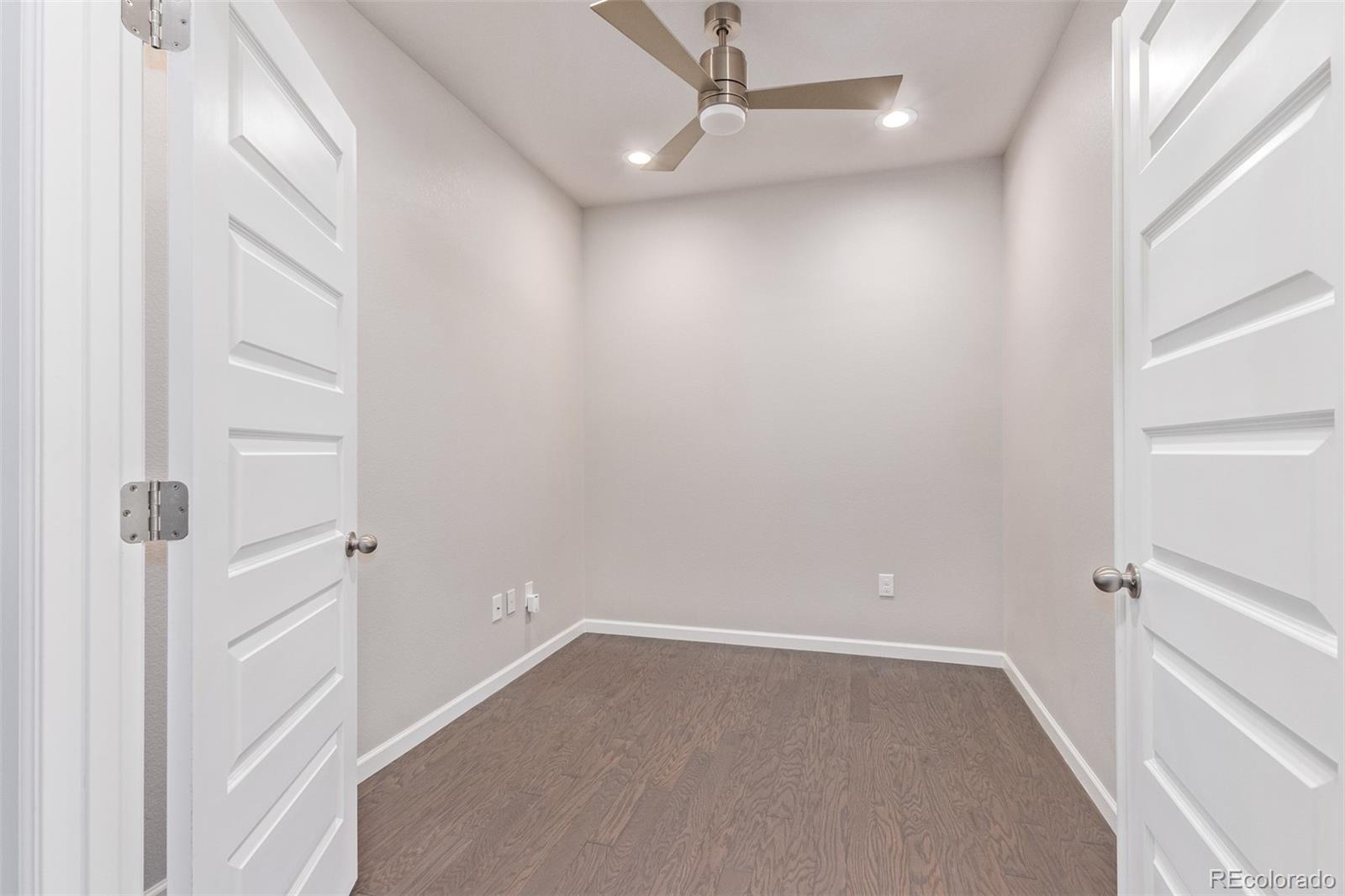 11808 Barrentine Loop