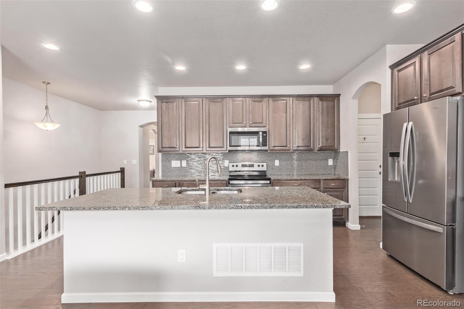 11808 Barrentine Loop